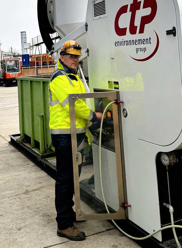 Carlos Do Nascimento, Field Project Manager